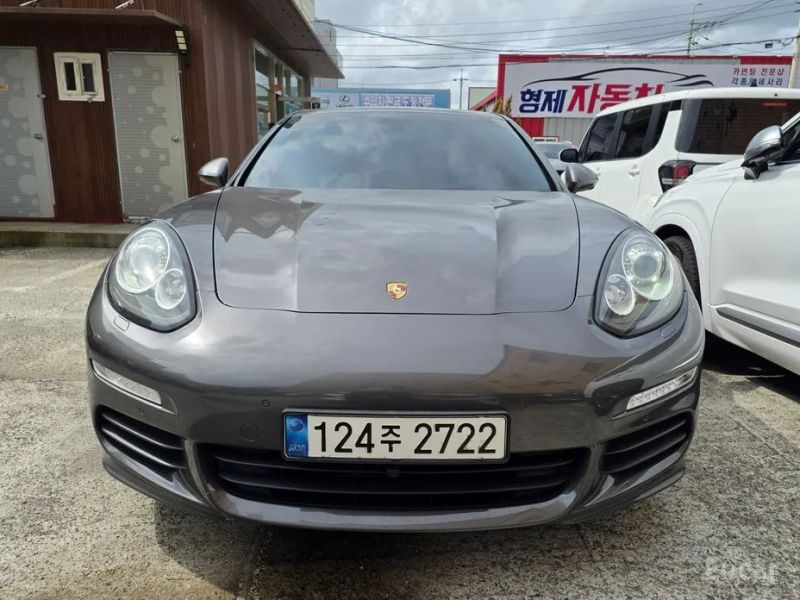 Porsche Panamera