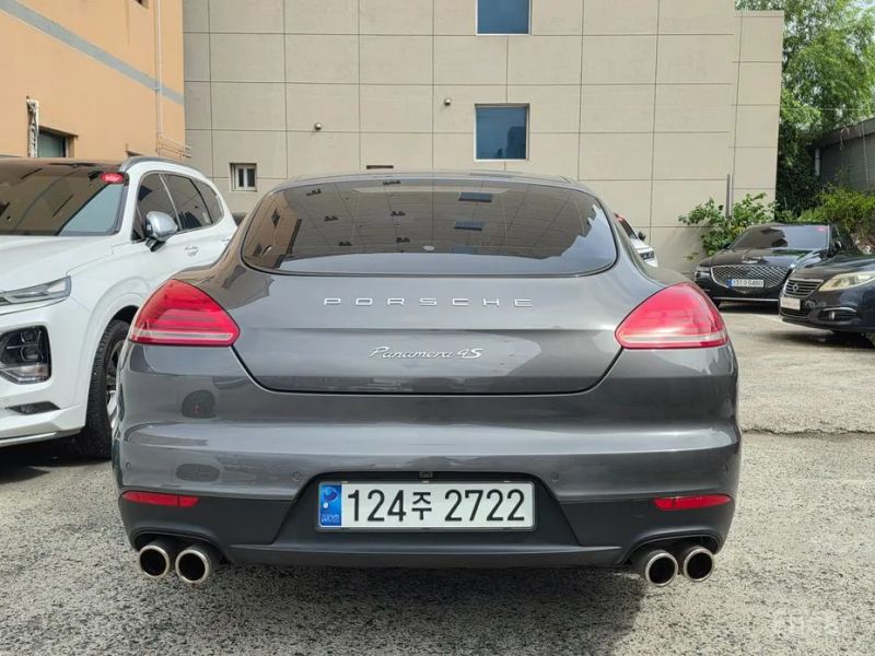 Porsche Panamera