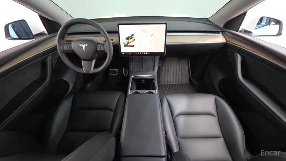 Tesla model-y