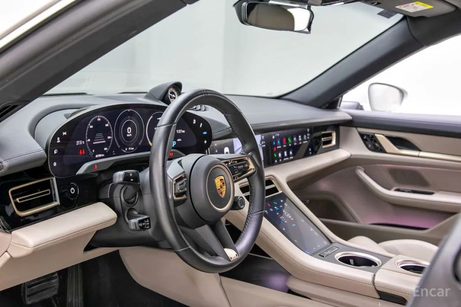 Porsche Taycan
