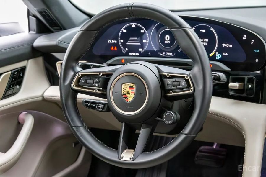 Porsche Taycan