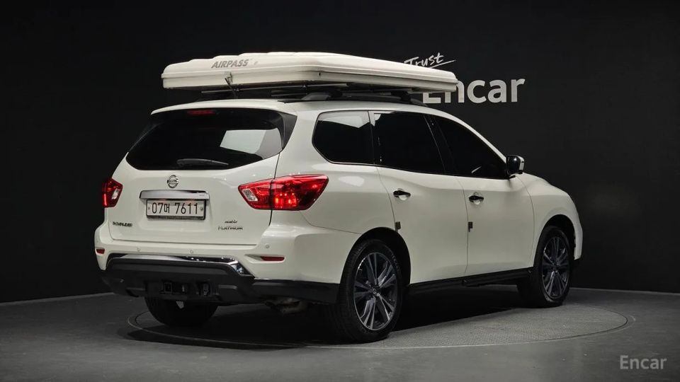 Nissan pathfinder