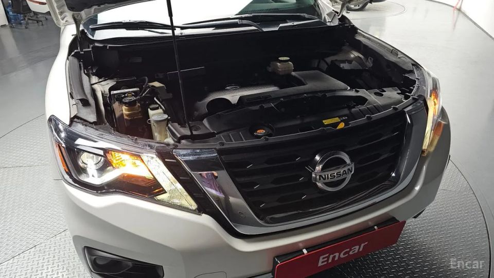 Nissan pathfinder
