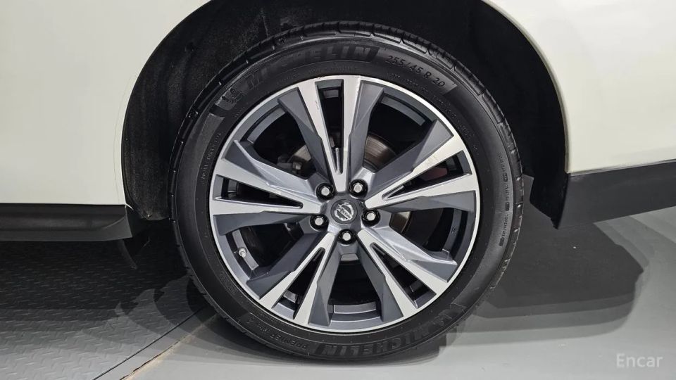 Nissan pathfinder