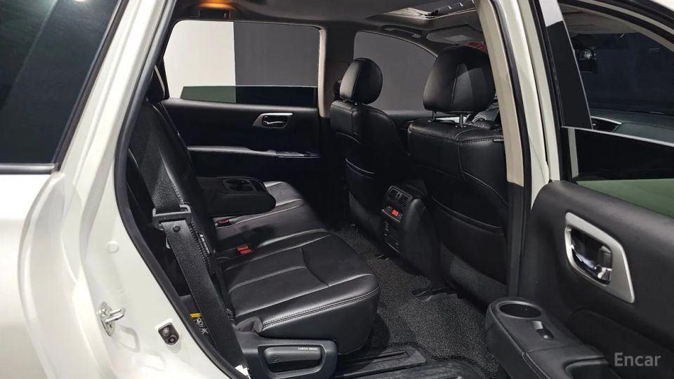 Nissan pathfinder