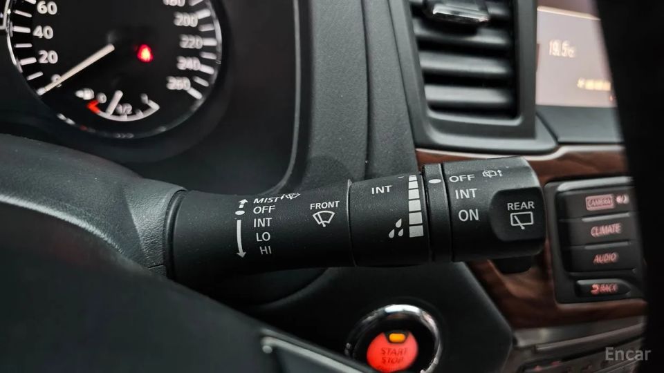 Nissan pathfinder