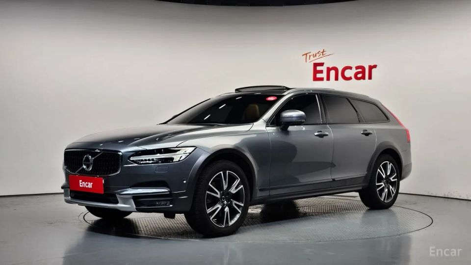 Volvo V90