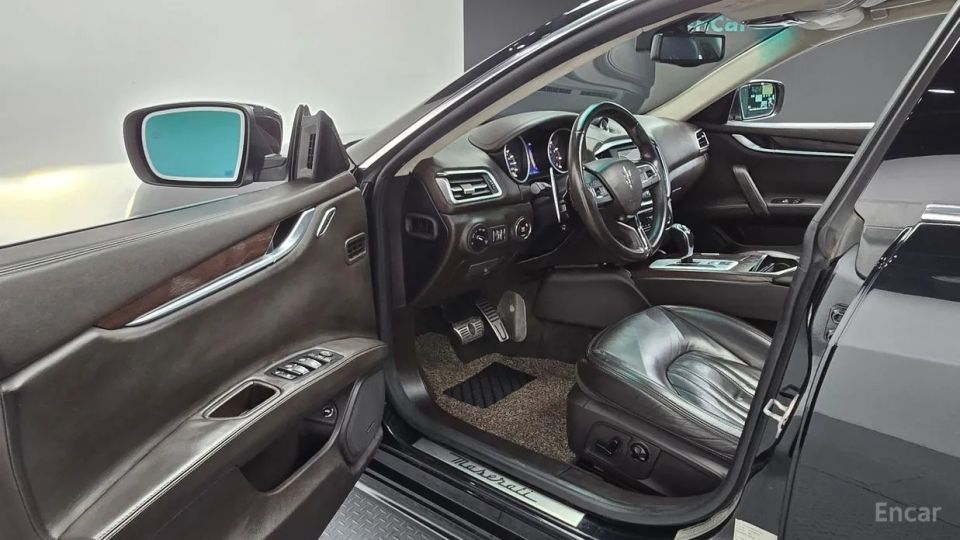 Maserati ghibli