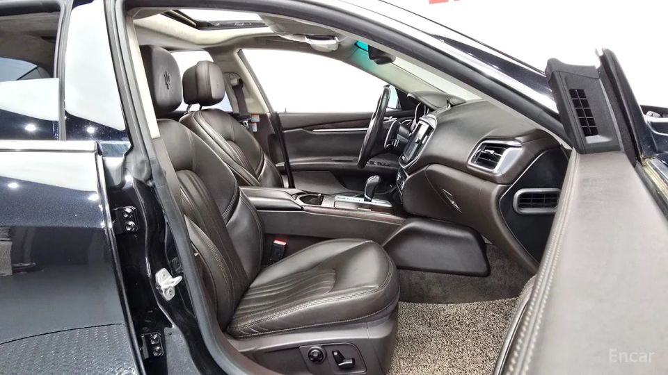 Maserati ghibli