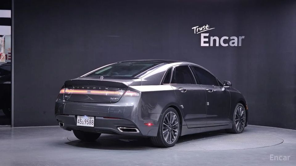 Lincoln MKZ