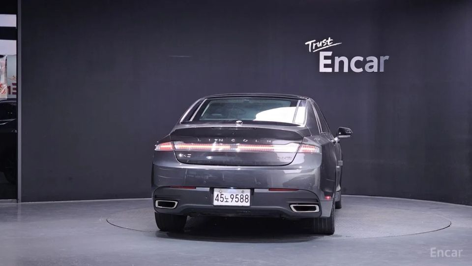 Lincoln MKZ