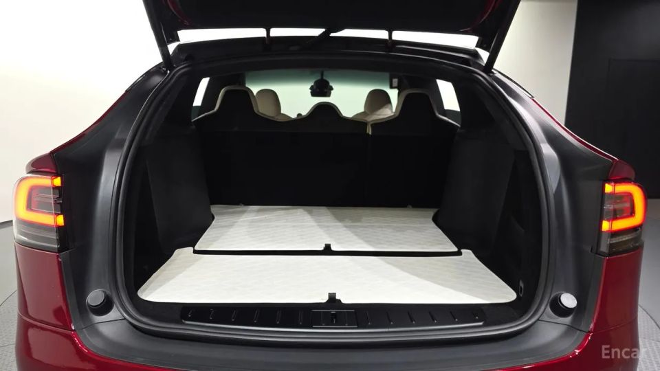 Tesla model-x