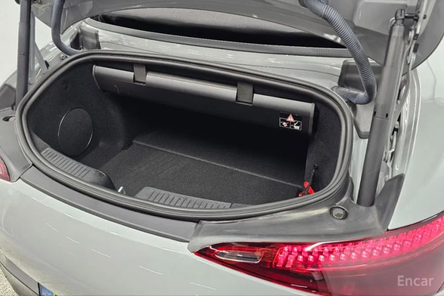 Mercedes-Benz SL-Class