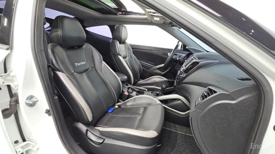 Hyundai Veloster