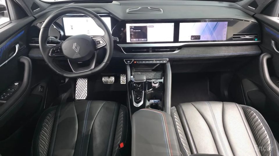 Renault-KoreaSamsung Grand Koleos