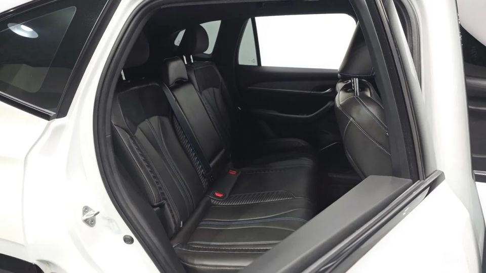 Renault-KoreaSamsung Grand Koleos