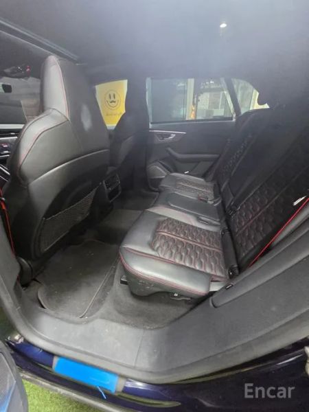 Audi rsq8