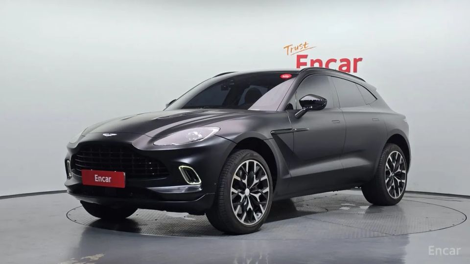 Astonmartin DBX
