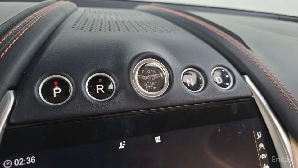 Astonmartin DBX