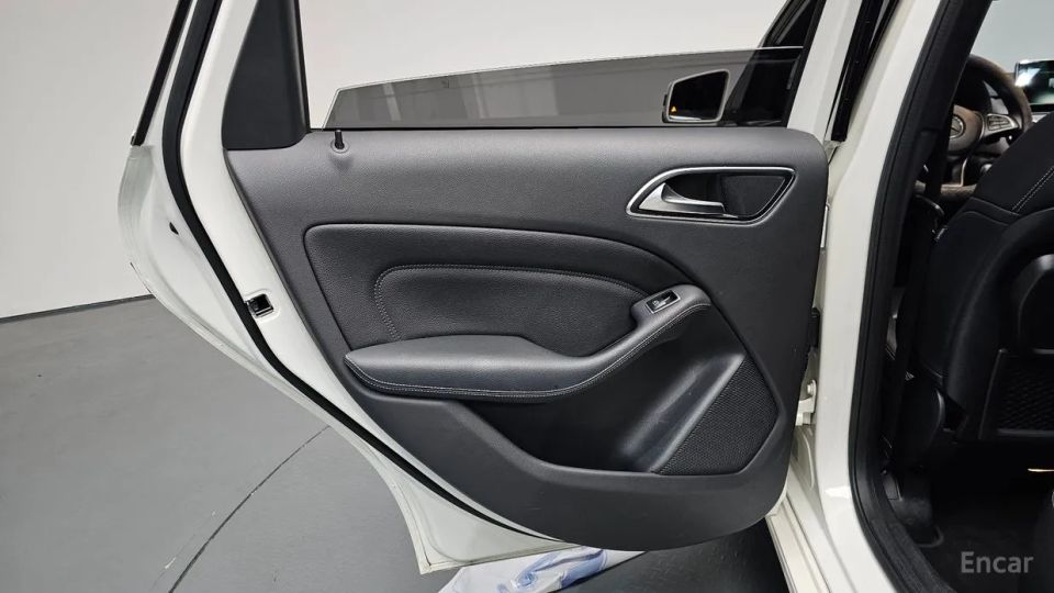 Mercedes-Benz B-Class