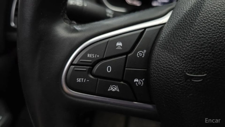 Renault-KoreaSamsung SM6