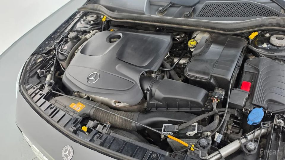 Mercedes-Benz GLA-Class