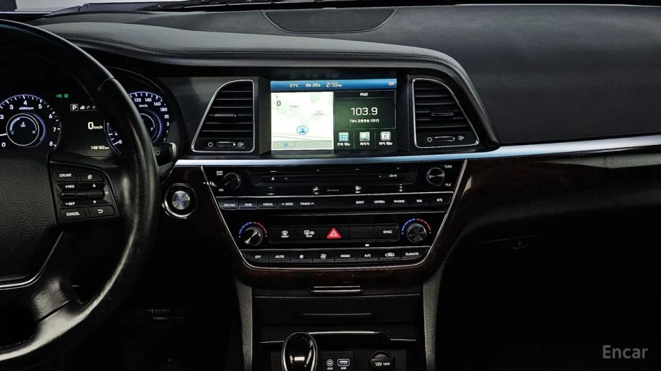 Hyundai Aslan