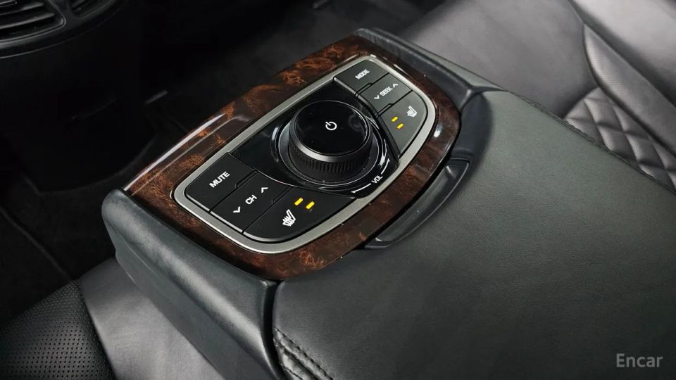 Hyundai Aslan