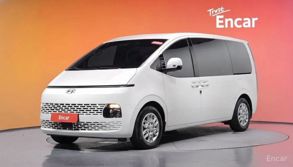 Hyundai Staria