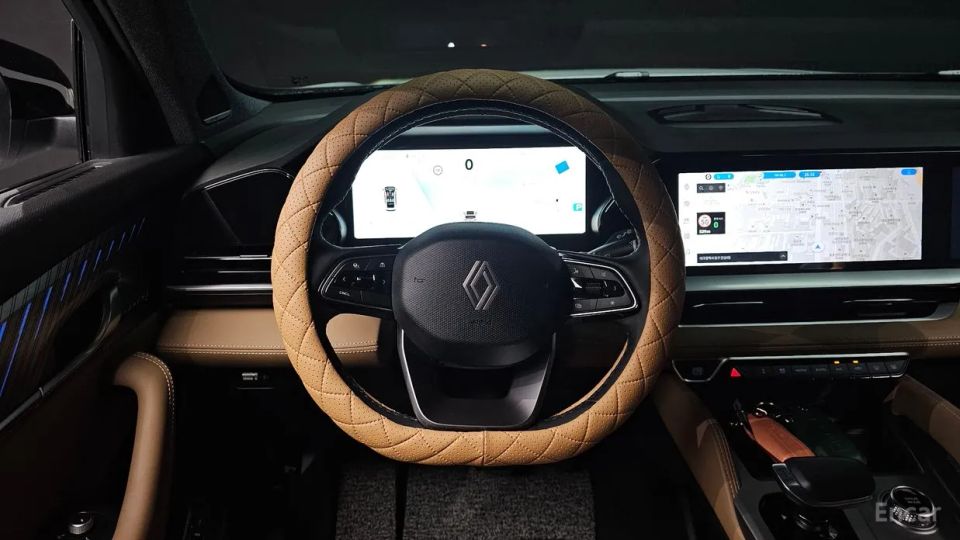 Renault-KoreaSamsung Grand Koleos