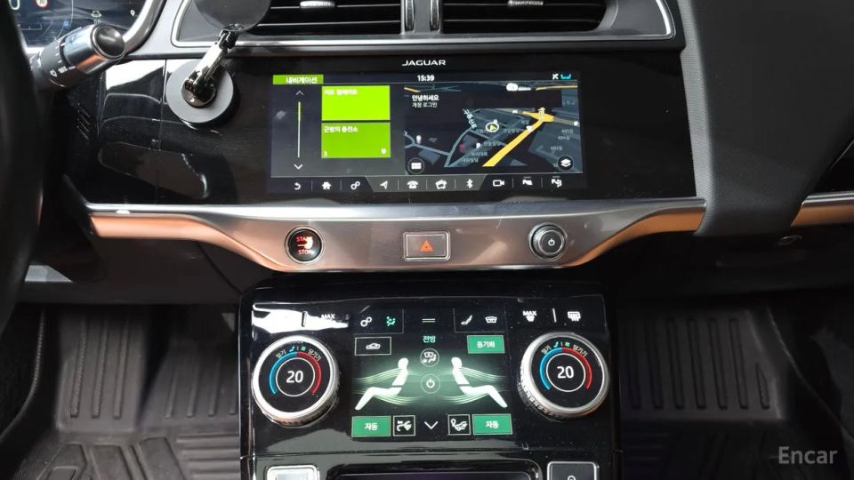 Jaguar I-PACE