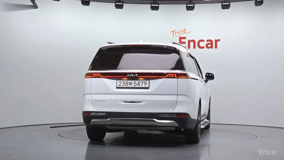 Kia Canival