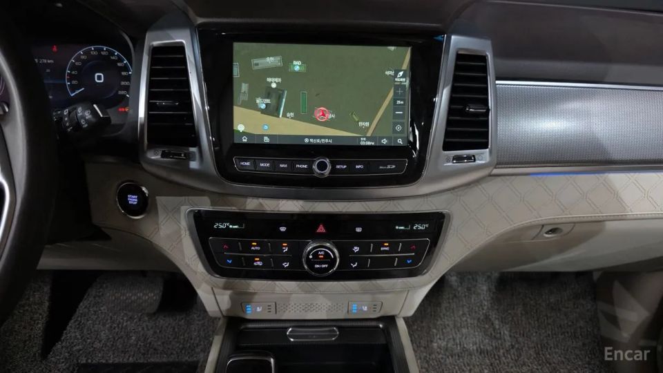 KG_Mobility_Ssangyong Rexton