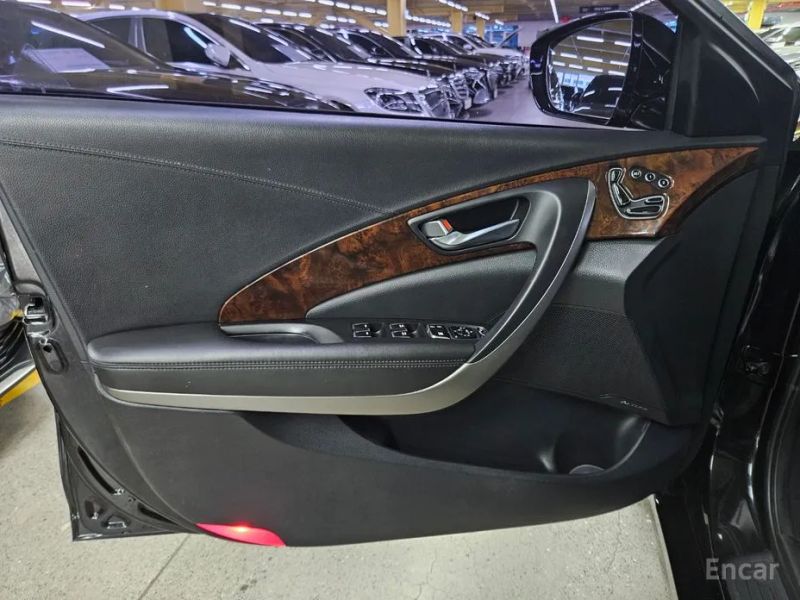 Hyundai Aslan