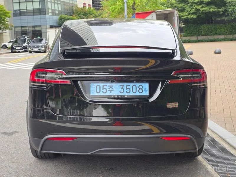 Tesla model-x
