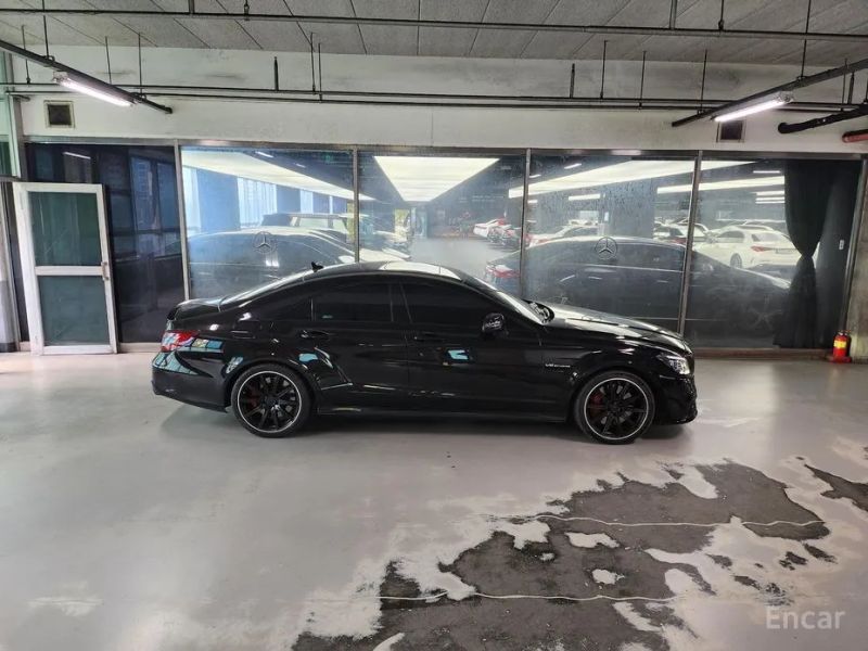 Mercedes-Benz CLS-Class