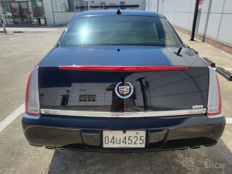 Cadillac DTS