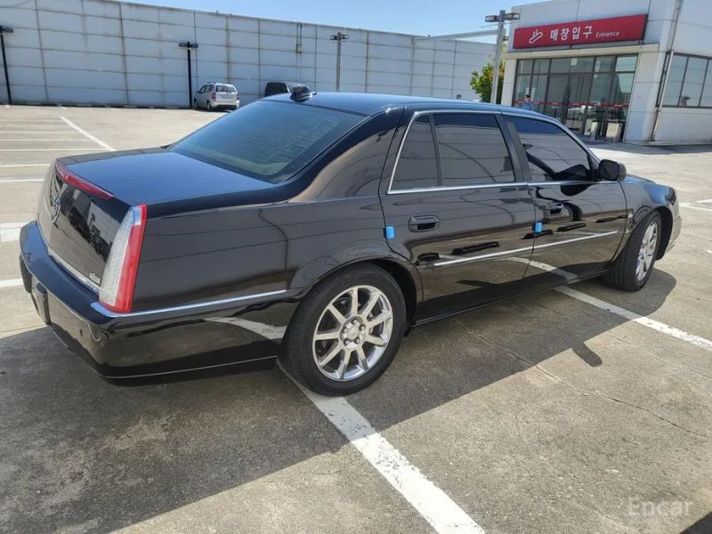 Cadillac DTS