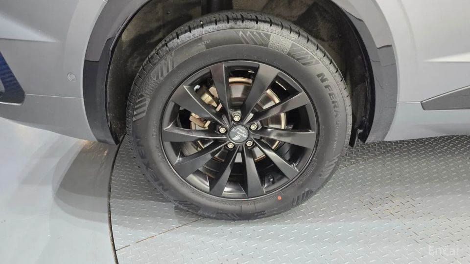 Renault-KoreaSamsung Grand Koleos