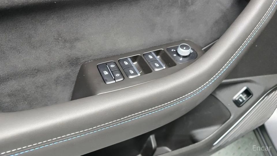 Renault-KoreaSamsung Grand Koleos
