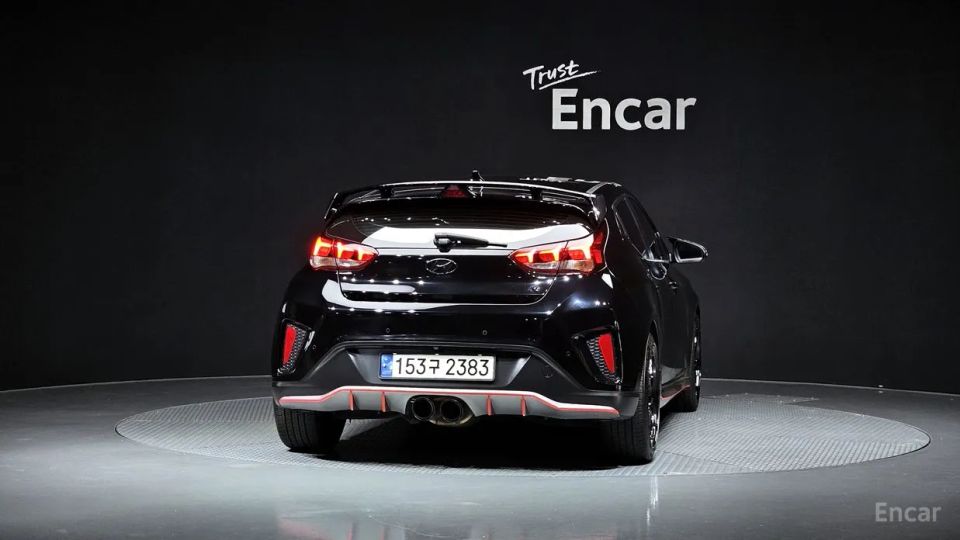 Hyundai Veloster