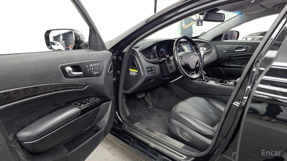 Kia K9
