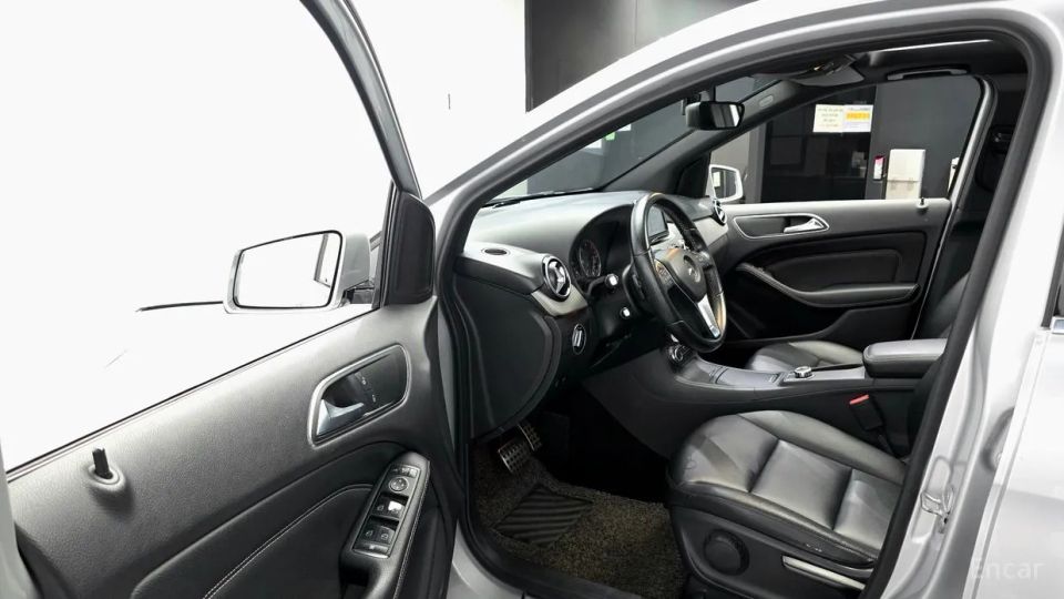 Mercedes-Benz B-Class