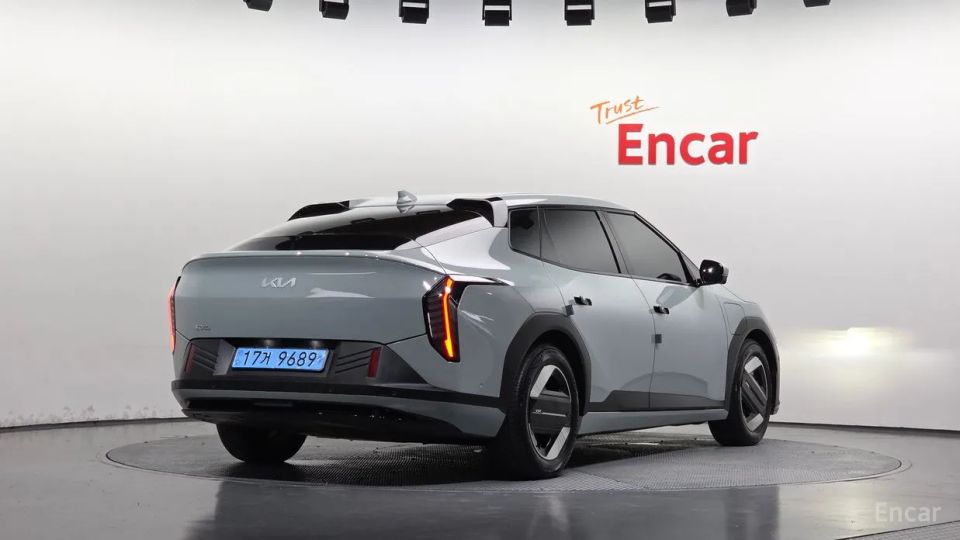 Kia EV4