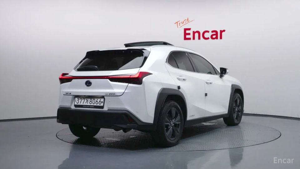 Lexus UX