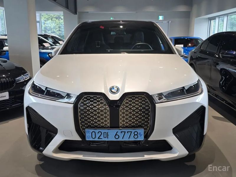 BMW ix