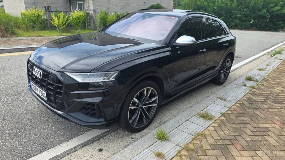Audi SQ8