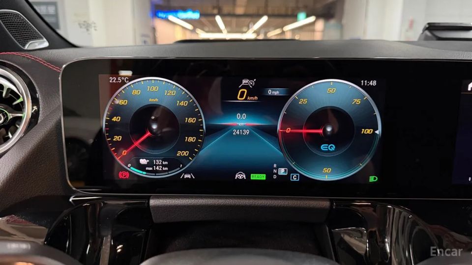 Mercedes-Benz EQA