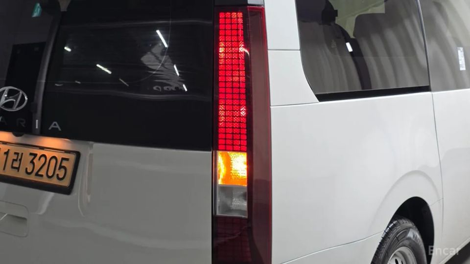 Hyundai Staria
