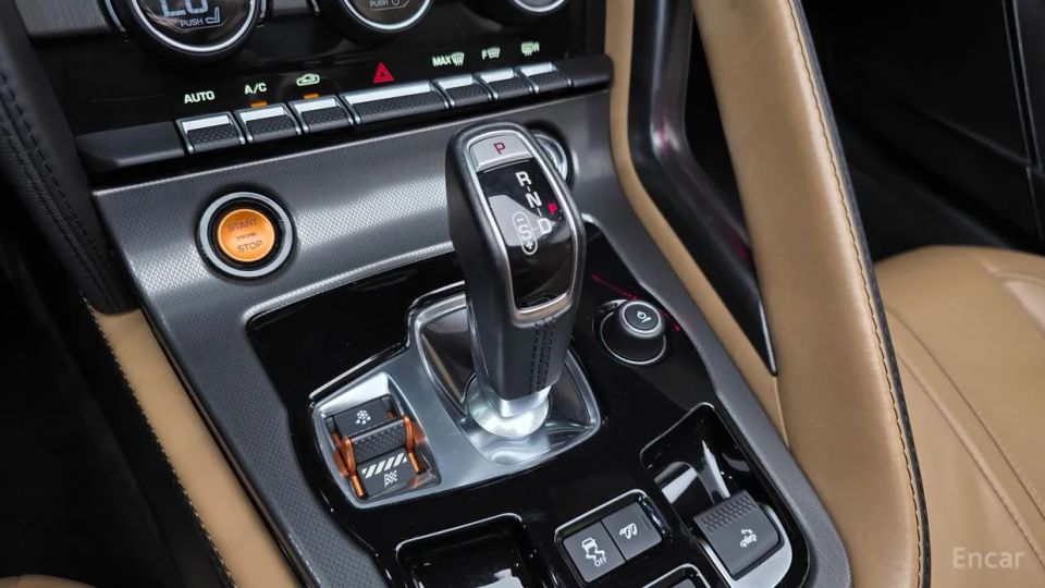 Jaguar F-TYPE